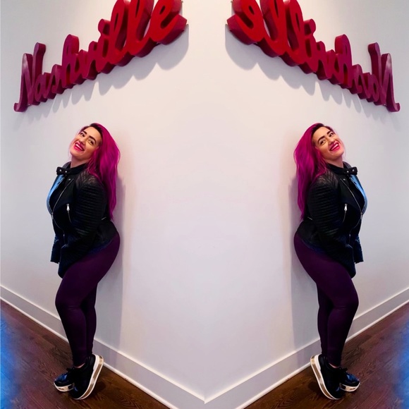 Meet your Posher, Yolanda - Picture 2 of 4